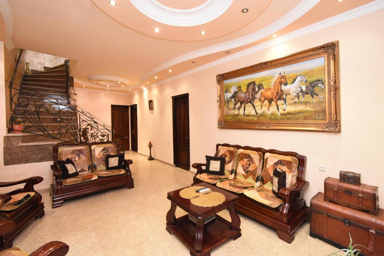 Guest House Ереван Екстериор снимка